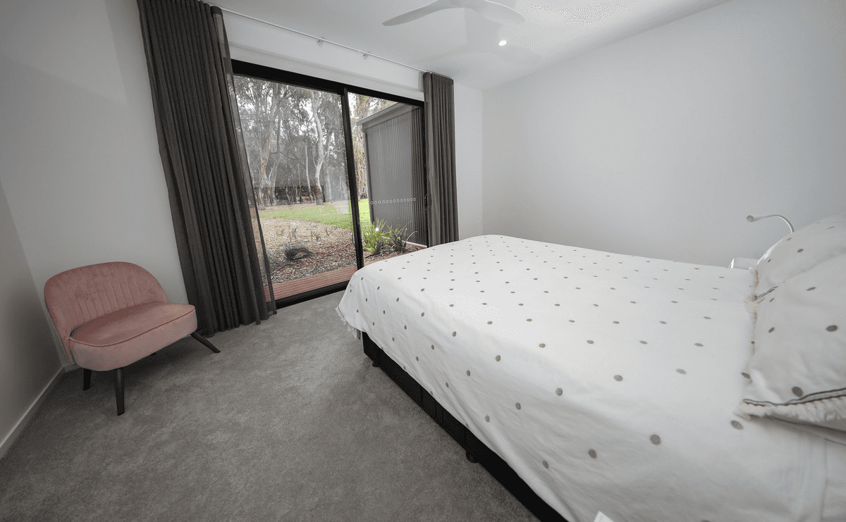 27 Armstrong Drive, Barham, NSW 2732