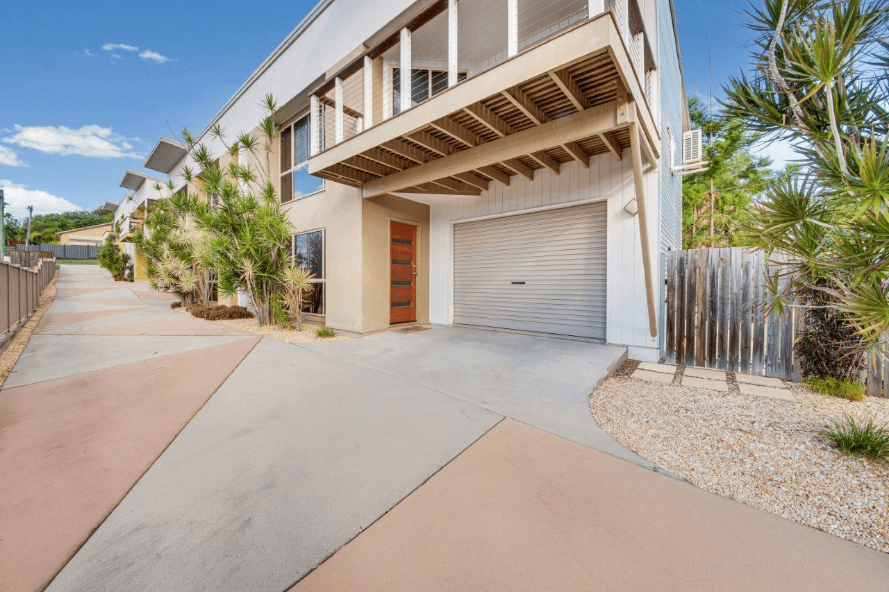 4/6 Beach Avenue, TANNUM SANDS, QLD 4680