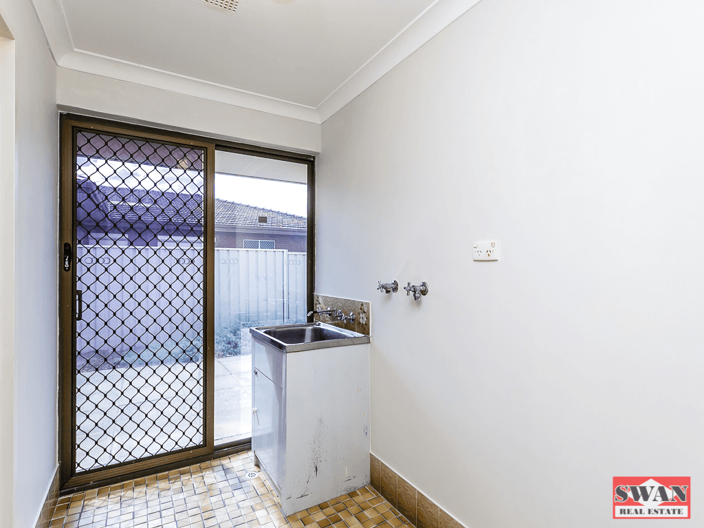 14 Marlboro Rd, Swan View, WA 6056