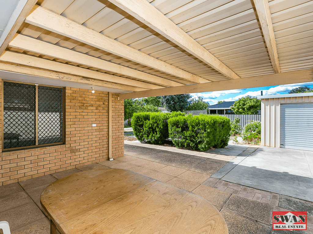 14 Marlboro Rd, Swan View, WA 6056