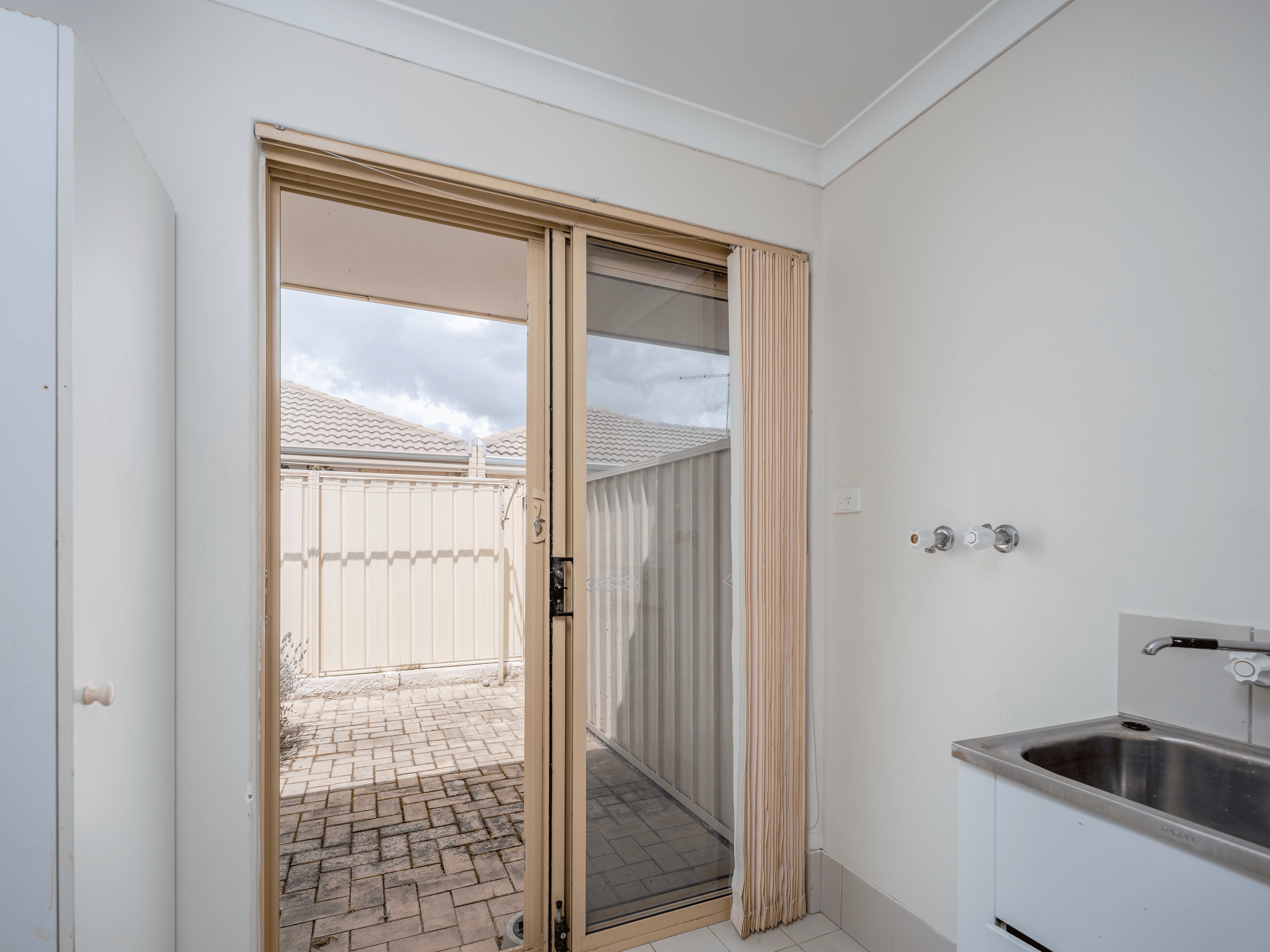 3/1A Henry Street, MIDLAND, WA 6056