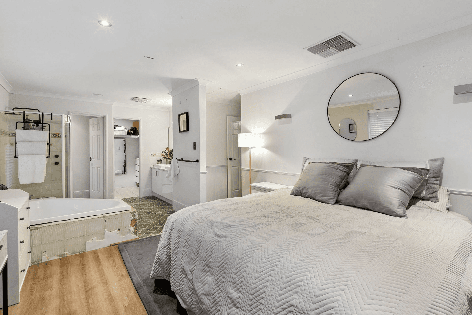 2 Merlot Court, The Vines, WA 6069