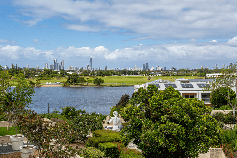 21/3027 The Boulevard, Carrara, QLD 4211