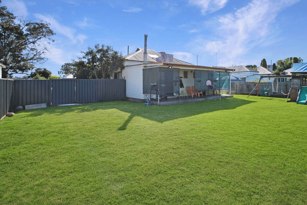 5 Pollock Street, QUIRINDI, NSW 2343