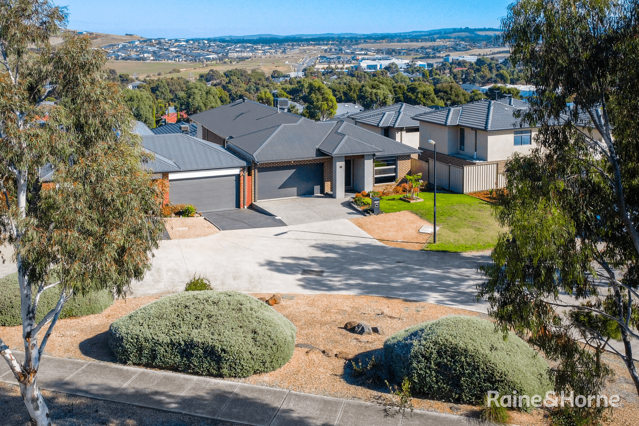 10 The Mews, SUNBURY, VIC 3429