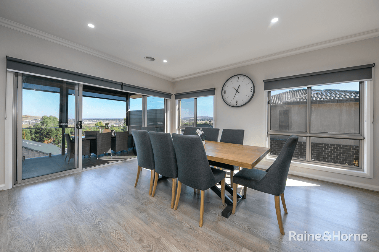 10 The Mews, SUNBURY, VIC 3429