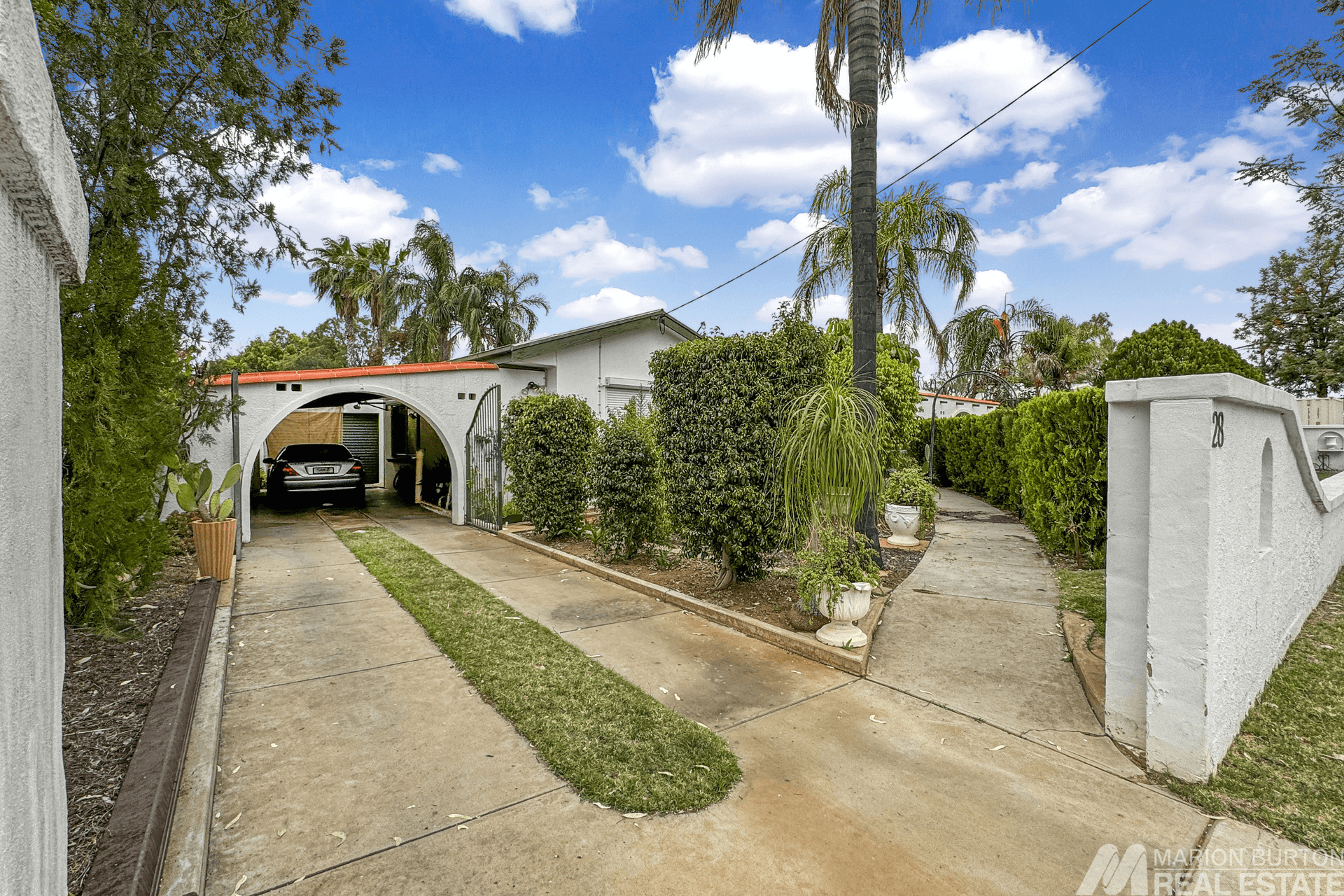 28 Roberts Crescent, Gillen, NT 0870