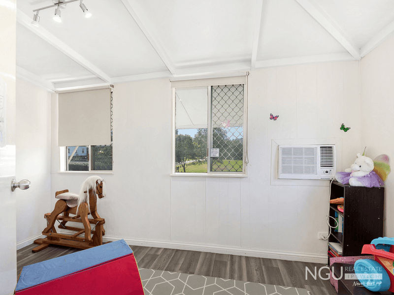 32 Pelican Street, North Ipswich, QLD 4305