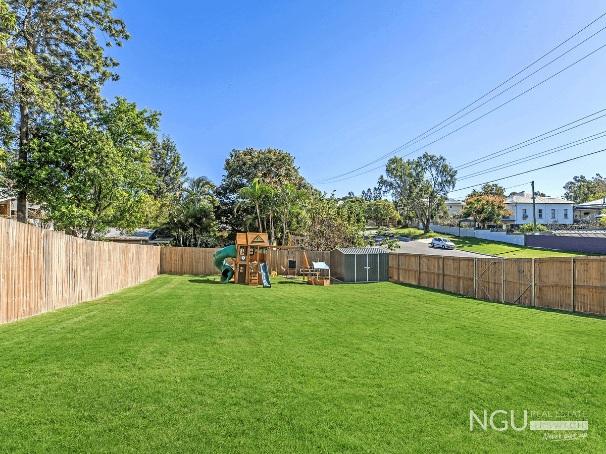 32 Pelican Street, North Ipswich, QLD 4305