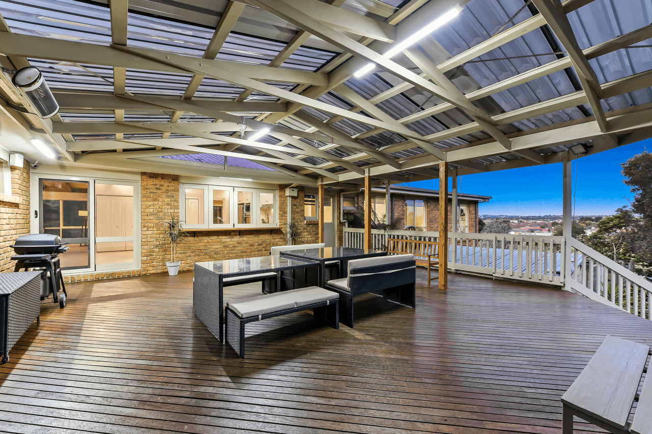 9 Kilgerron Court, NARRE WARREN SOUTH, VIC 3805