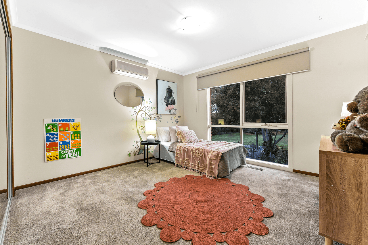 9 Kilgerron Court, NARRE WARREN SOUTH, VIC 3805