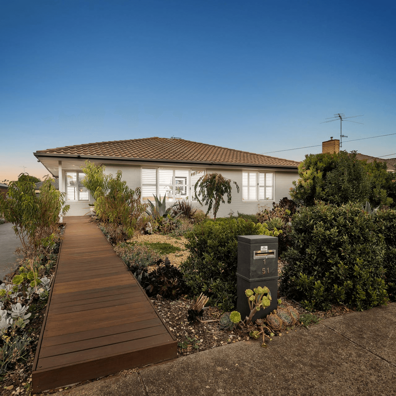 1/51 Buckingham Road, NEWTOWN, VIC 3220