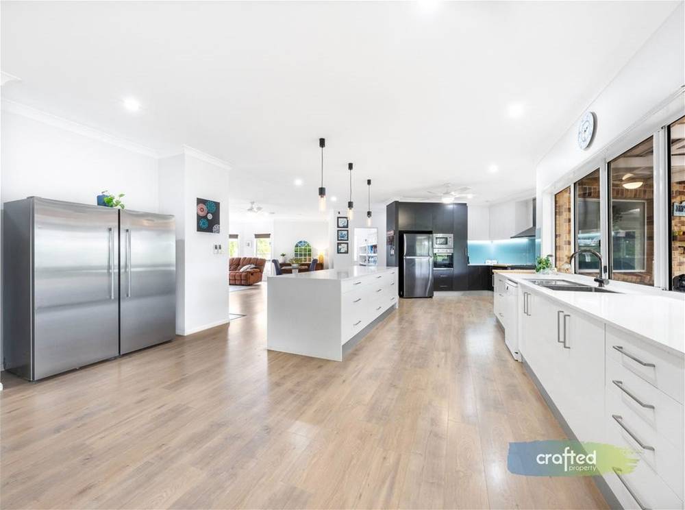 120 Lyon Drive, NEW BEITH, QLD 4124