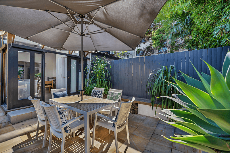 49 Railway Street, Cooks Hill, NSW 2300