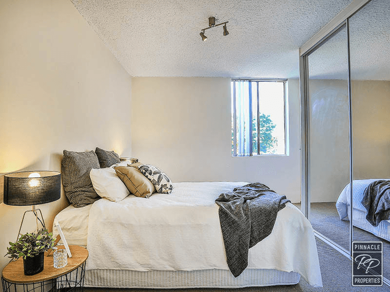 8/415 Esplanade, Manly, QLD 4179