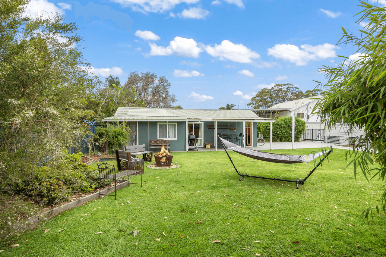 26 Lake View Drive, BURRILL LAKE, NSW 2539