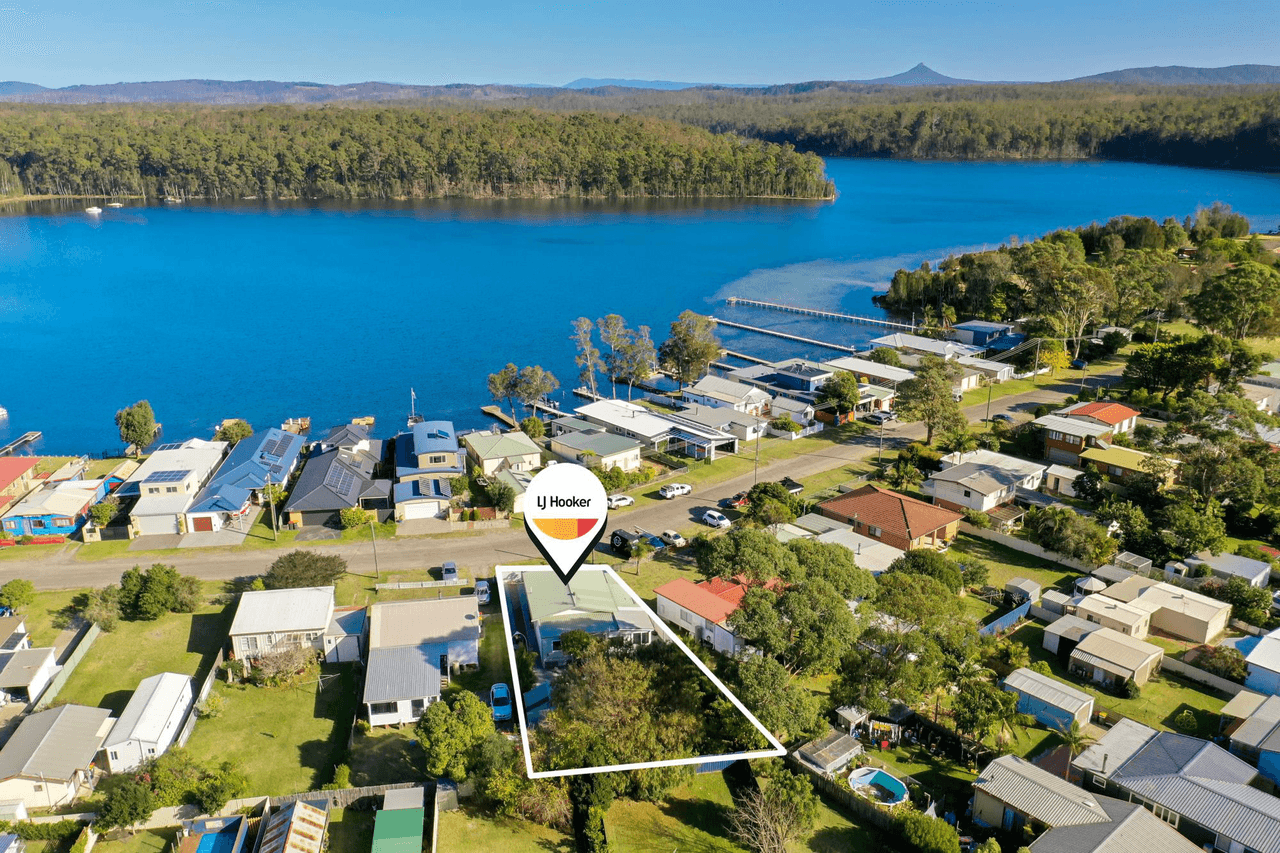 26 Lake View Drive, BURRILL LAKE, NSW 2539