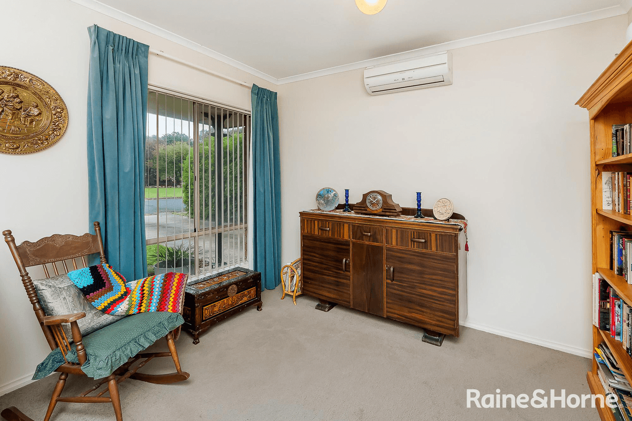 2 Wuttke Road, MOUNT BARKER, SA 5251