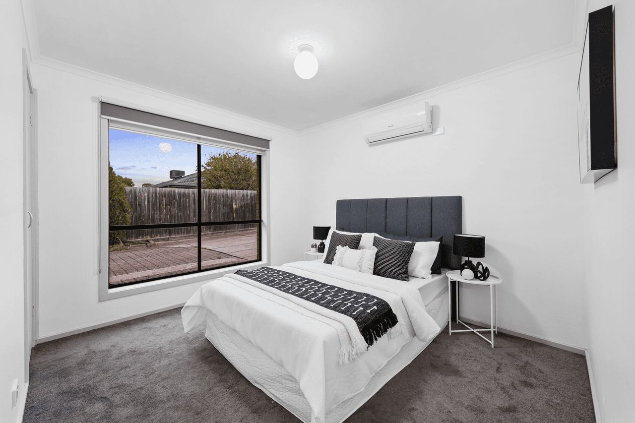 1/2  Green Gully Close, Keilor Downs, VIC 3038