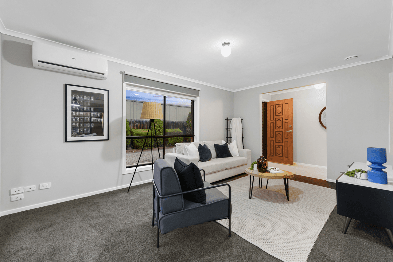 1/2  Green Gully Close, Keilor Downs, VIC 3038