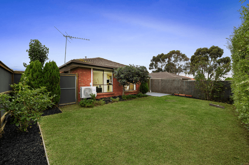 1/2  Green Gully Close, Keilor Downs, VIC 3038