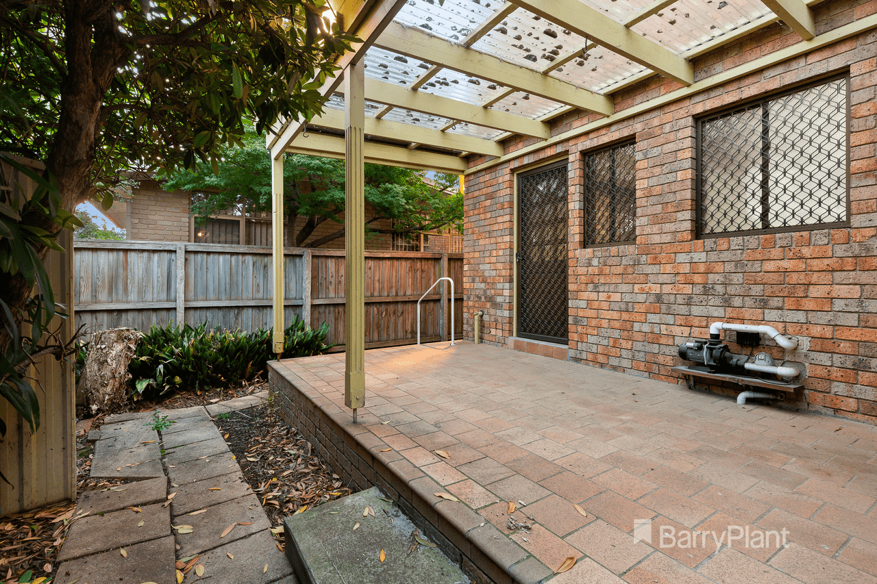 1/6 Devon Drive, DONCASTER EAST, VIC 3109