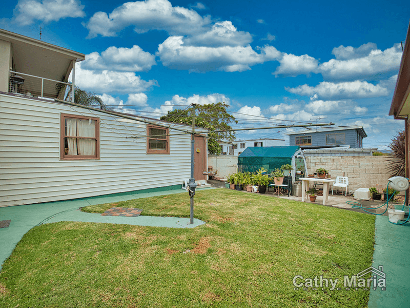 7 Marmion Street, MANNERING PARK, NSW 2259