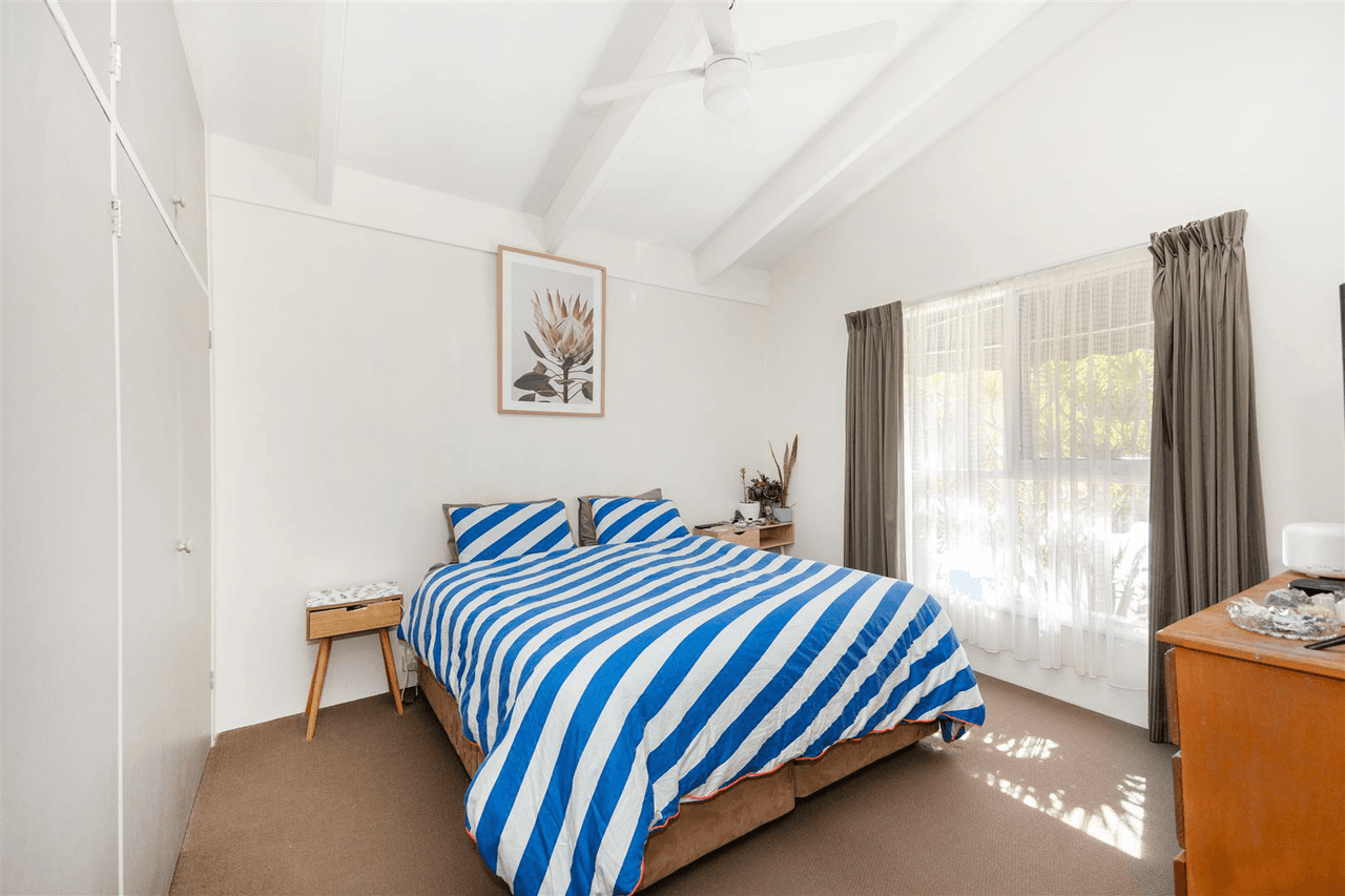 8 Ocean Street, MOLLYMOOK, NSW 2539