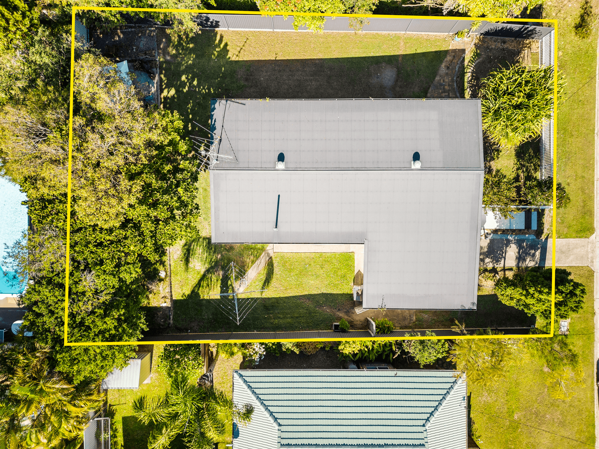 13 Jalumba Street, MAROOCHYDORE, QLD 4558