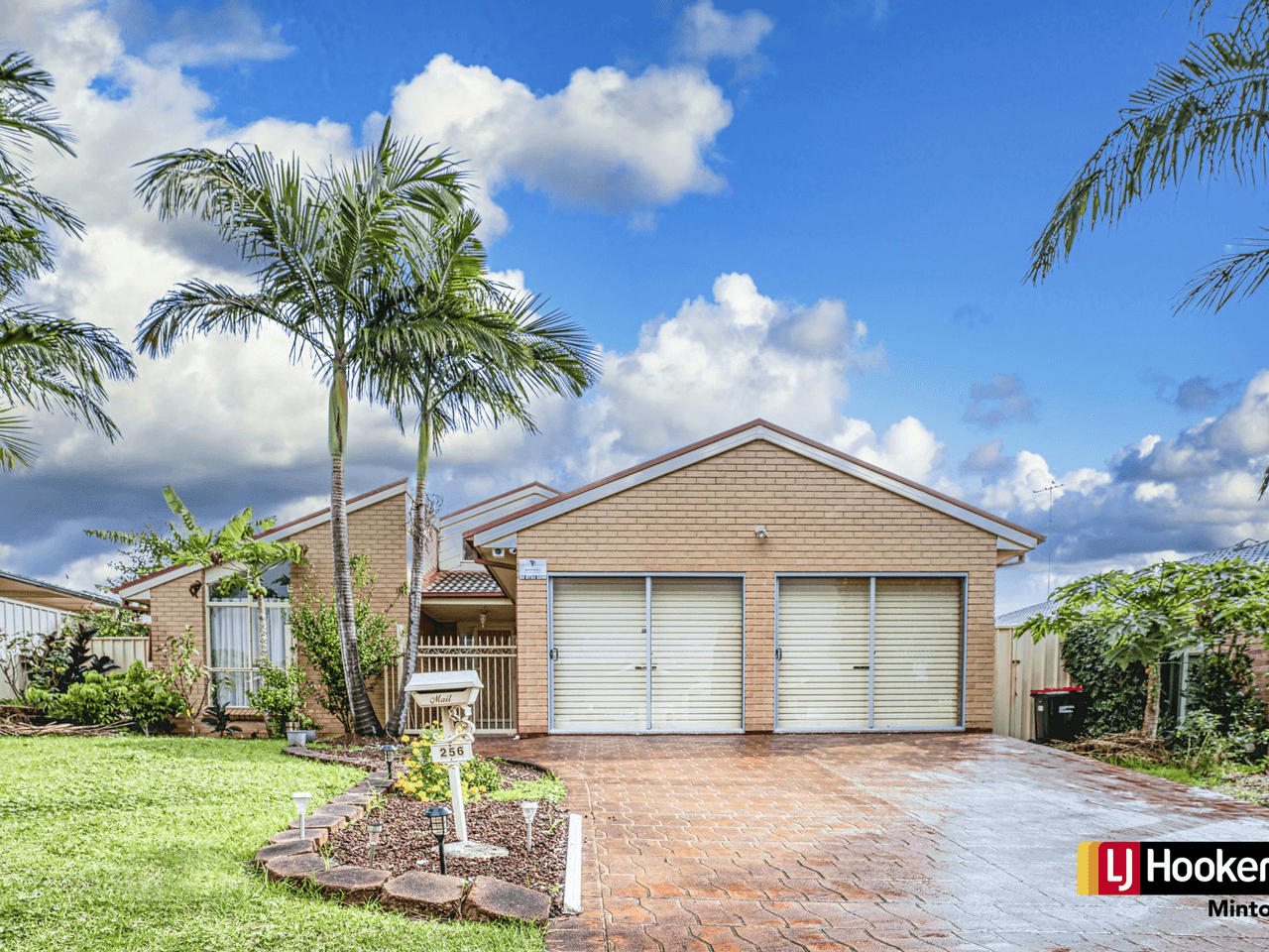 256 Braidwood Drive, PRESTONS, NSW 2170