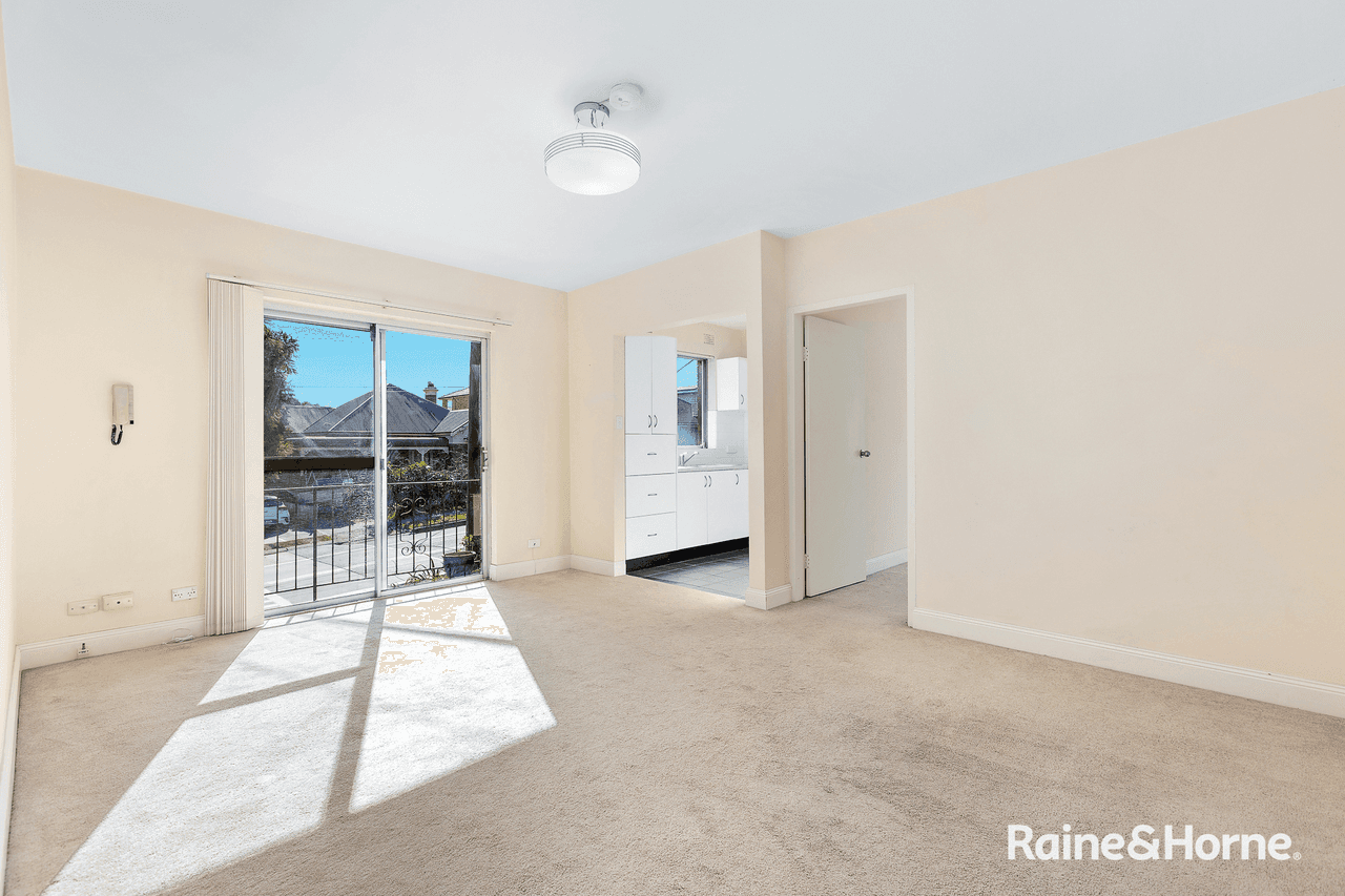 1/2 Ross Street, GLADESVILLE, NSW 2111