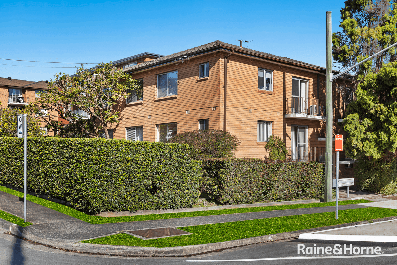 1/2 Ross Street, GLADESVILLE, NSW 2111