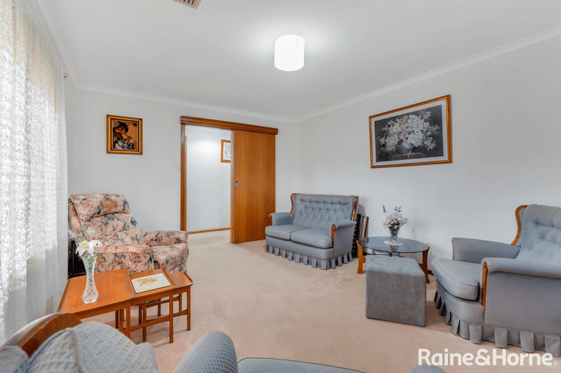 11 Primrose Court, PARAFIELD GARDENS, SA 5107