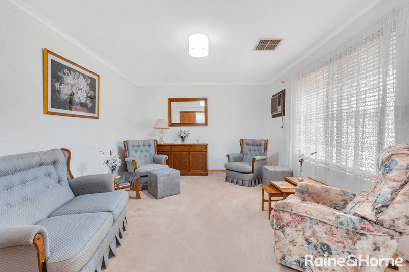 11 Primrose Court, PARAFIELD GARDENS, SA 5107