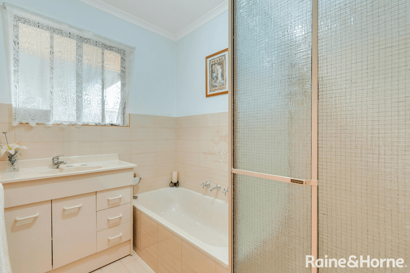 11 Primrose Court, PARAFIELD GARDENS, SA 5107