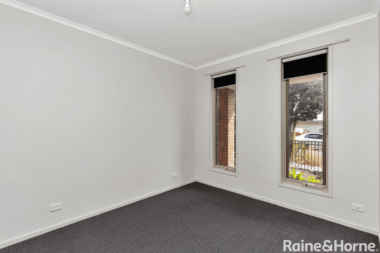 42 Flynn Street, MUNNO PARA, SA 5115