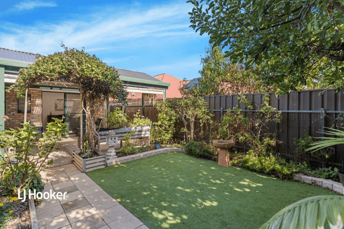 5 Dempster Court, GREENWITH, SA 5125