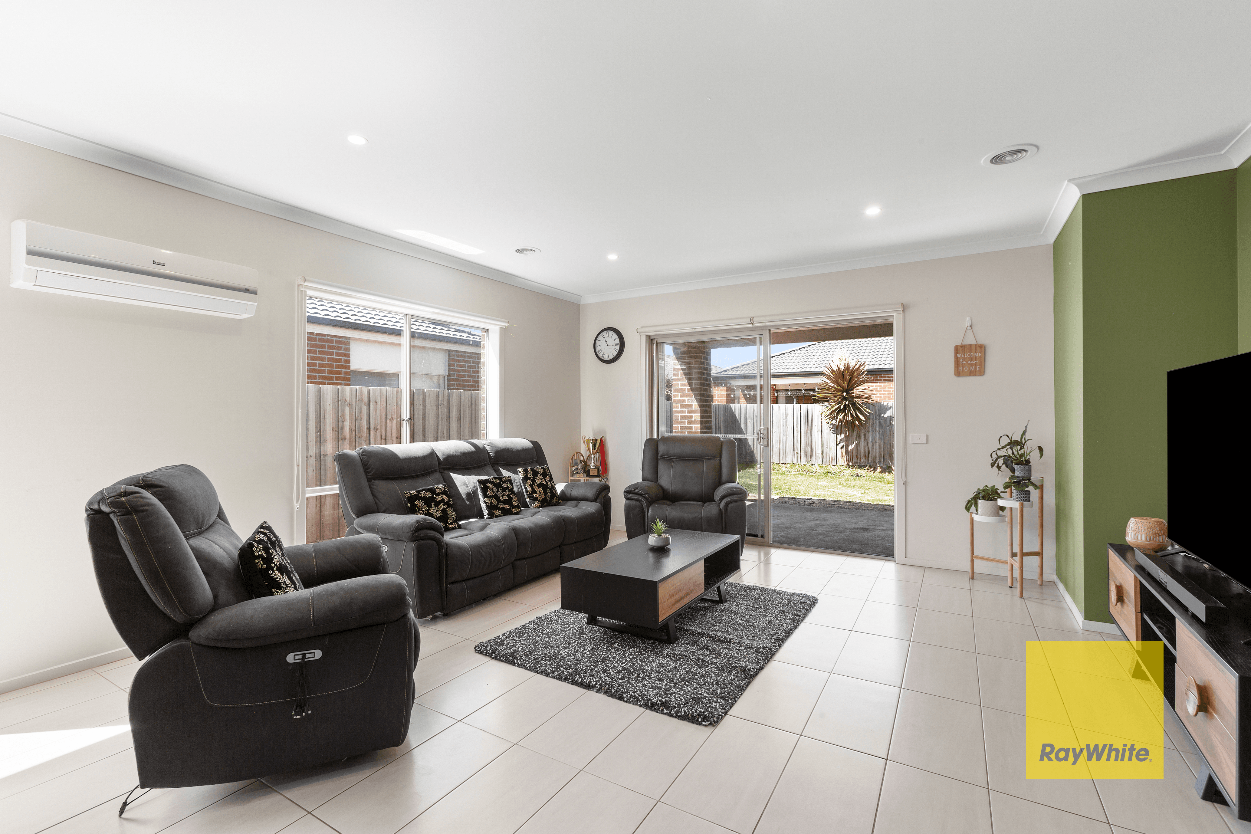 22 Shearwater Drive, ARMSTRONG CREEK, VIC 3217