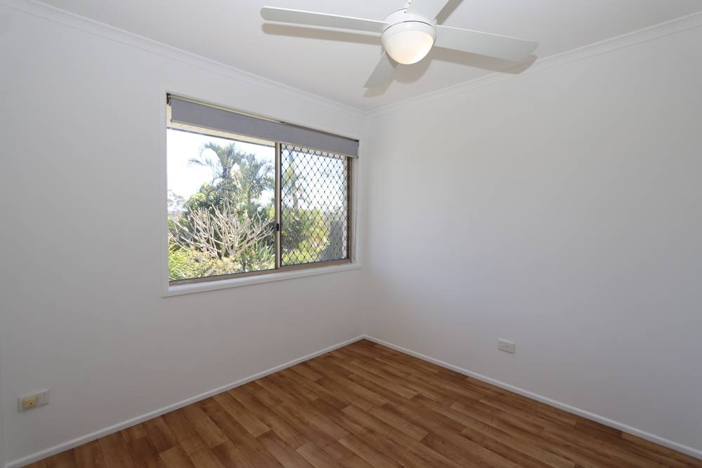 4 Garvie Place, HIGHLAND PARK, QLD 4211