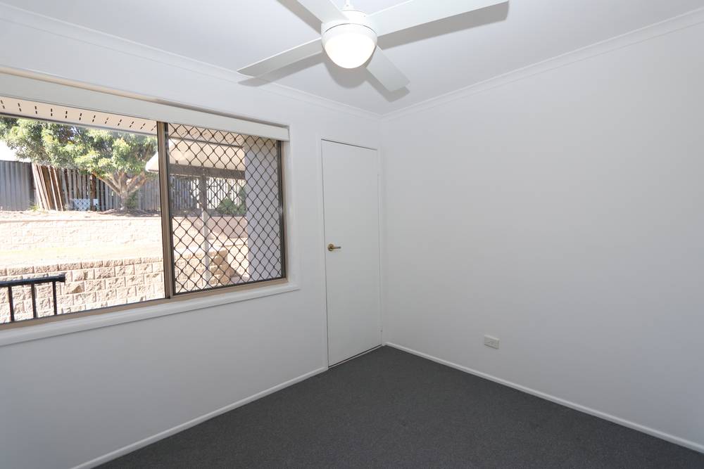 4 Garvie Place, HIGHLAND PARK, QLD 4211