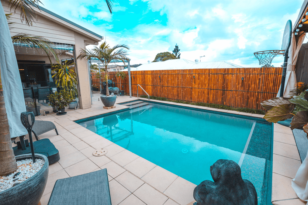 10 Torrington Street, UPPER COOMERA, QLD 4209