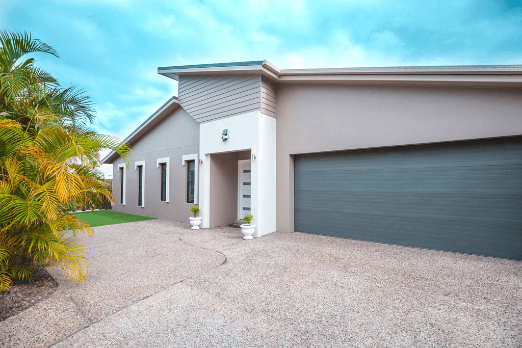 10 Torrington Street, UPPER COOMERA, QLD 4209