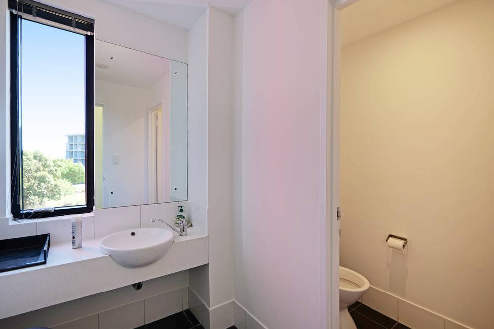 17/100 Railway Road, Daglish, WA 6008