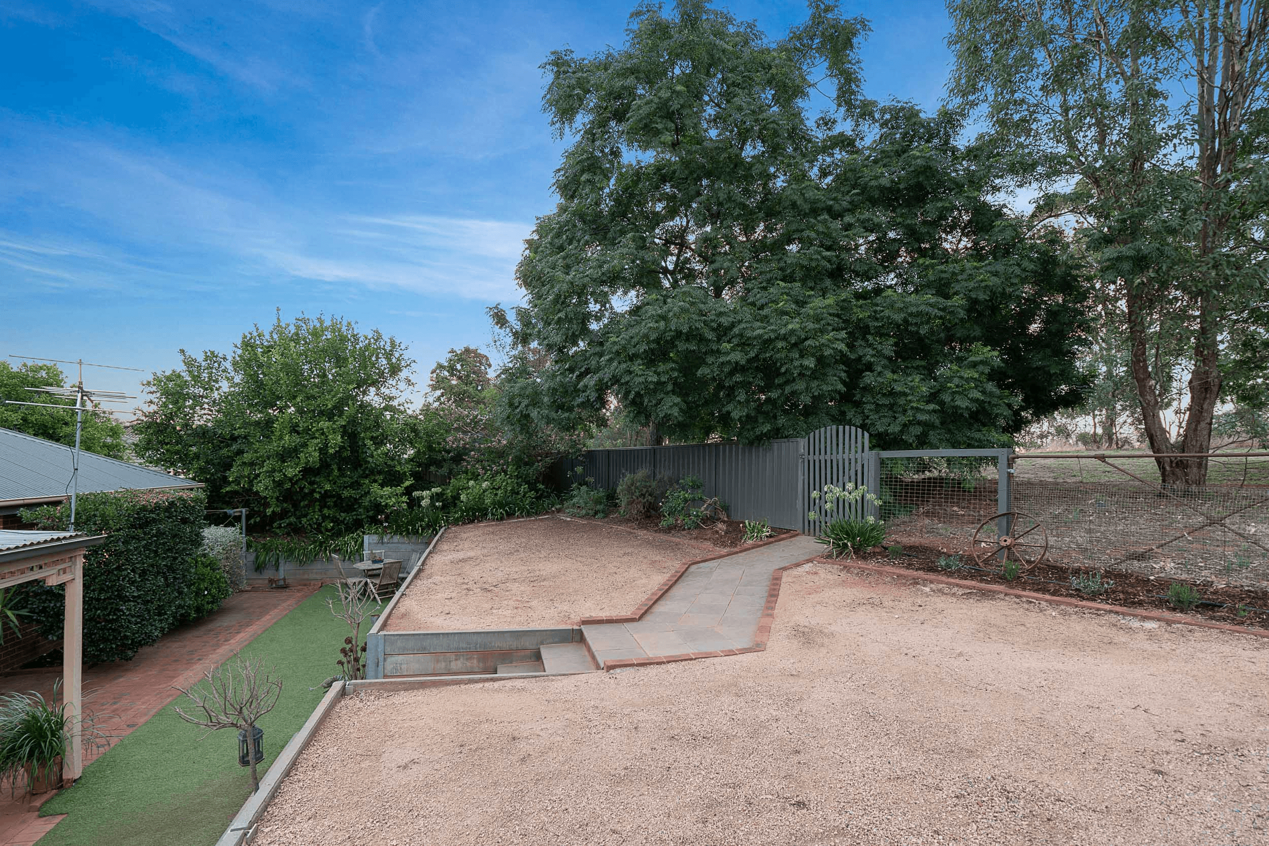 10 Baw Baw Street, THURGOONA, NSW 2640