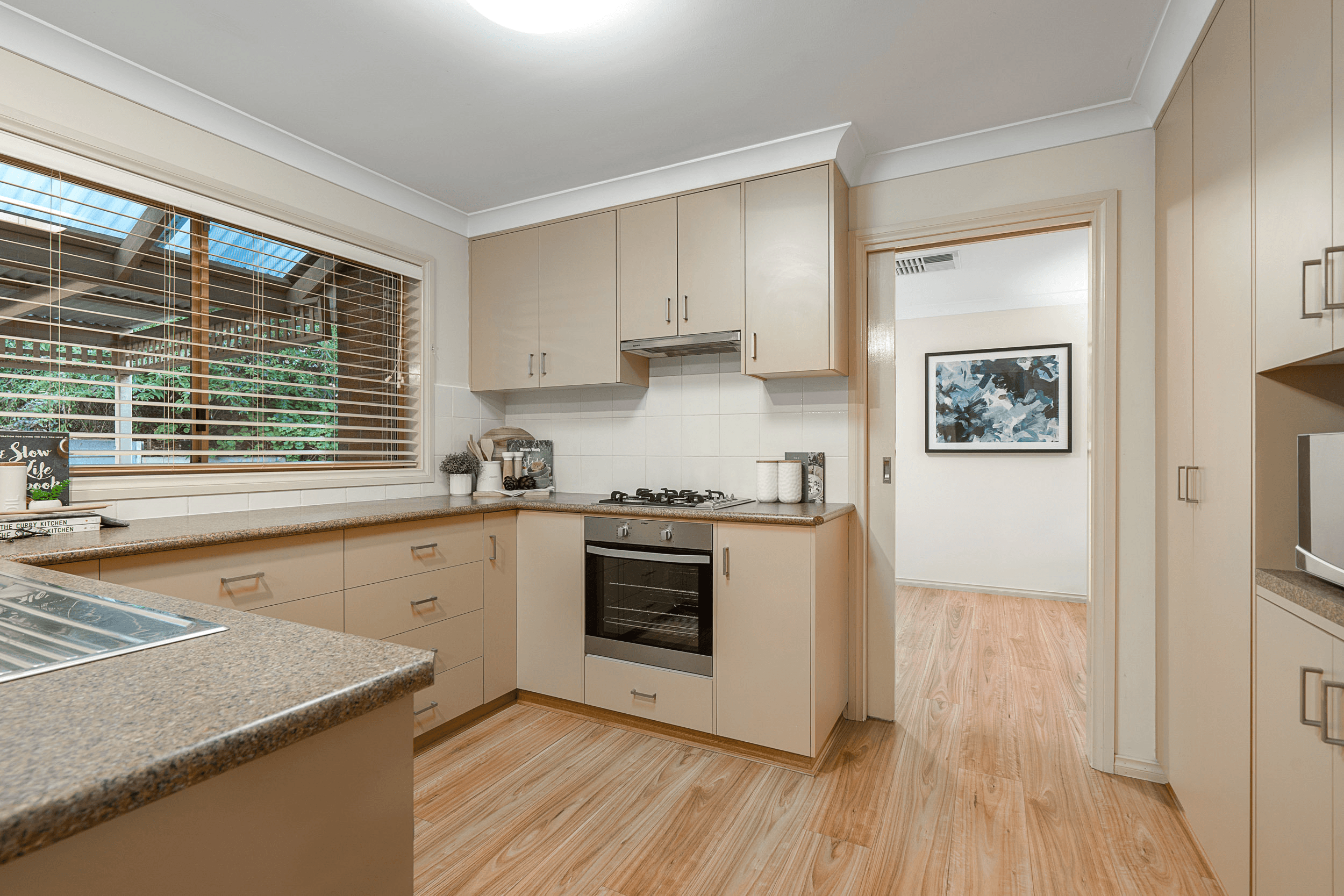 10 Baw Baw Street, THURGOONA, NSW 2640