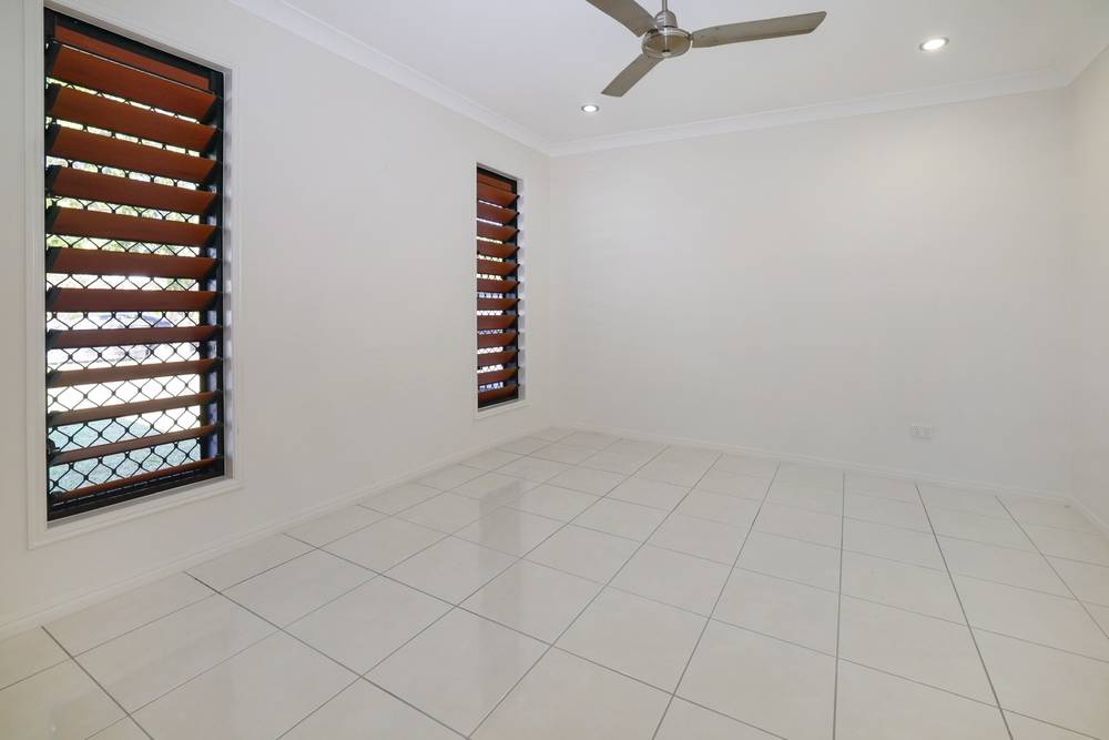 37 Stella Street, KELSO, QLD 4815