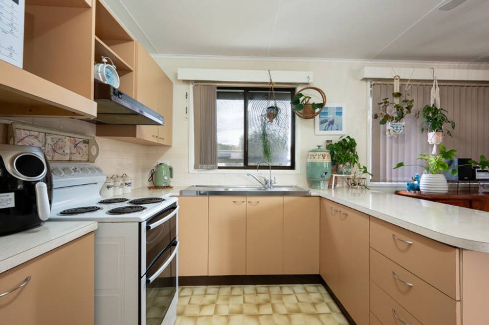 1 Lake Drive, Lorikeet Park, ARRAWARRA, NSW 2456