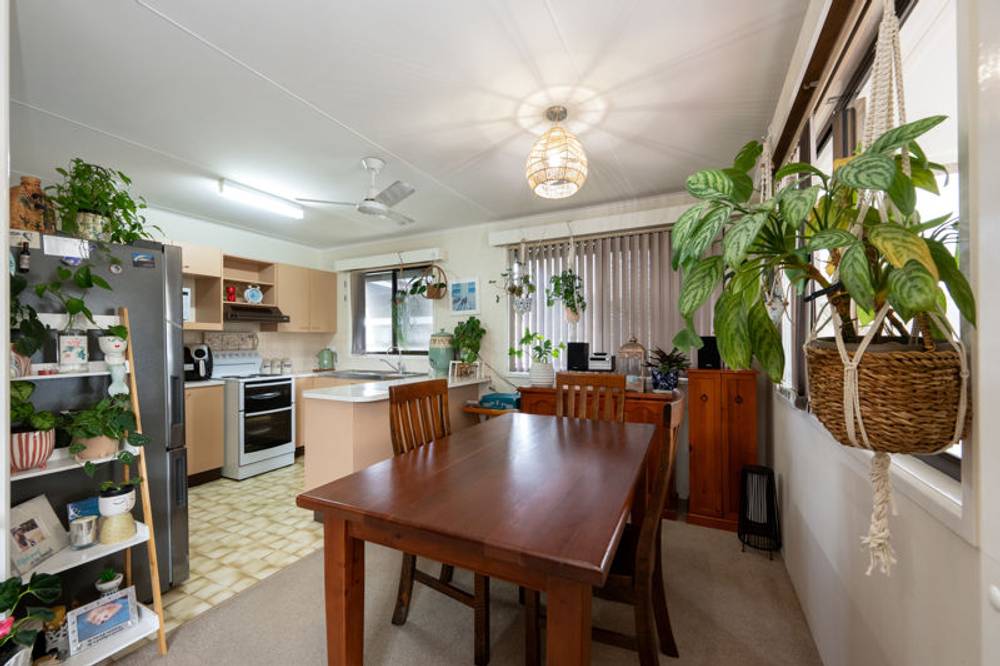 1 Lake Drive, Lorikeet Park, ARRAWARRA, NSW 2456