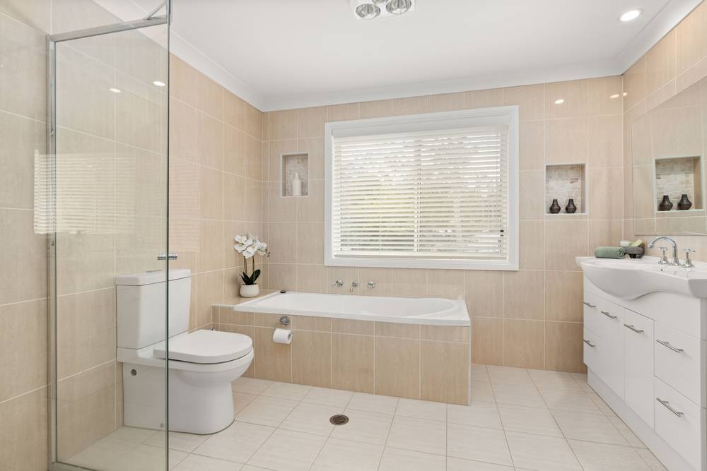 14 Riverside Esplanade South, Basin View, NSW 2540
