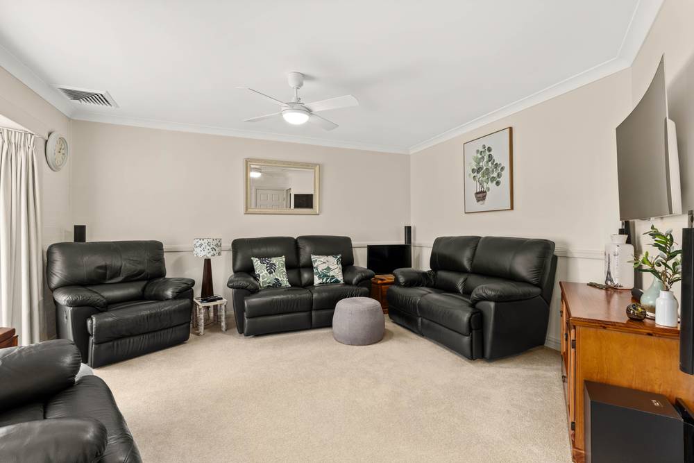 14 Riverside Esplanade South, Basin View, NSW 2540